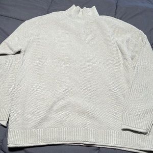 Merokeety XL faux turtle neck sweater. Light green